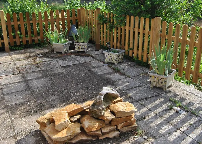 Arroyo Del Valle No Hay Piscina * San Andrés del Rabanedo