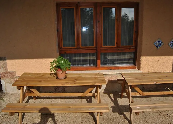 Arroyo Del Valle No Hay Piscina * San Andrés del Rabanedo