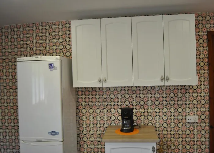 Arroyo Del Valle No Hay Piscina * San Andrés del Rabanedo